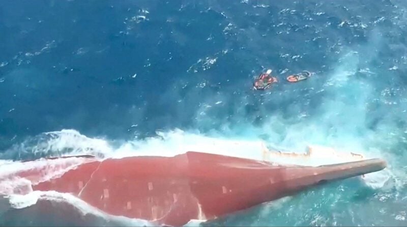 Java Sea ferry death toll reaches 20 as search continues for 115 missing